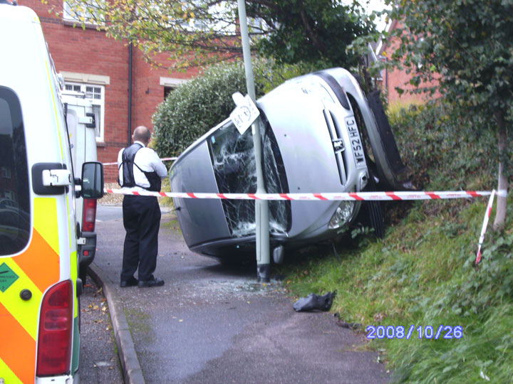 Parking accident scewne
